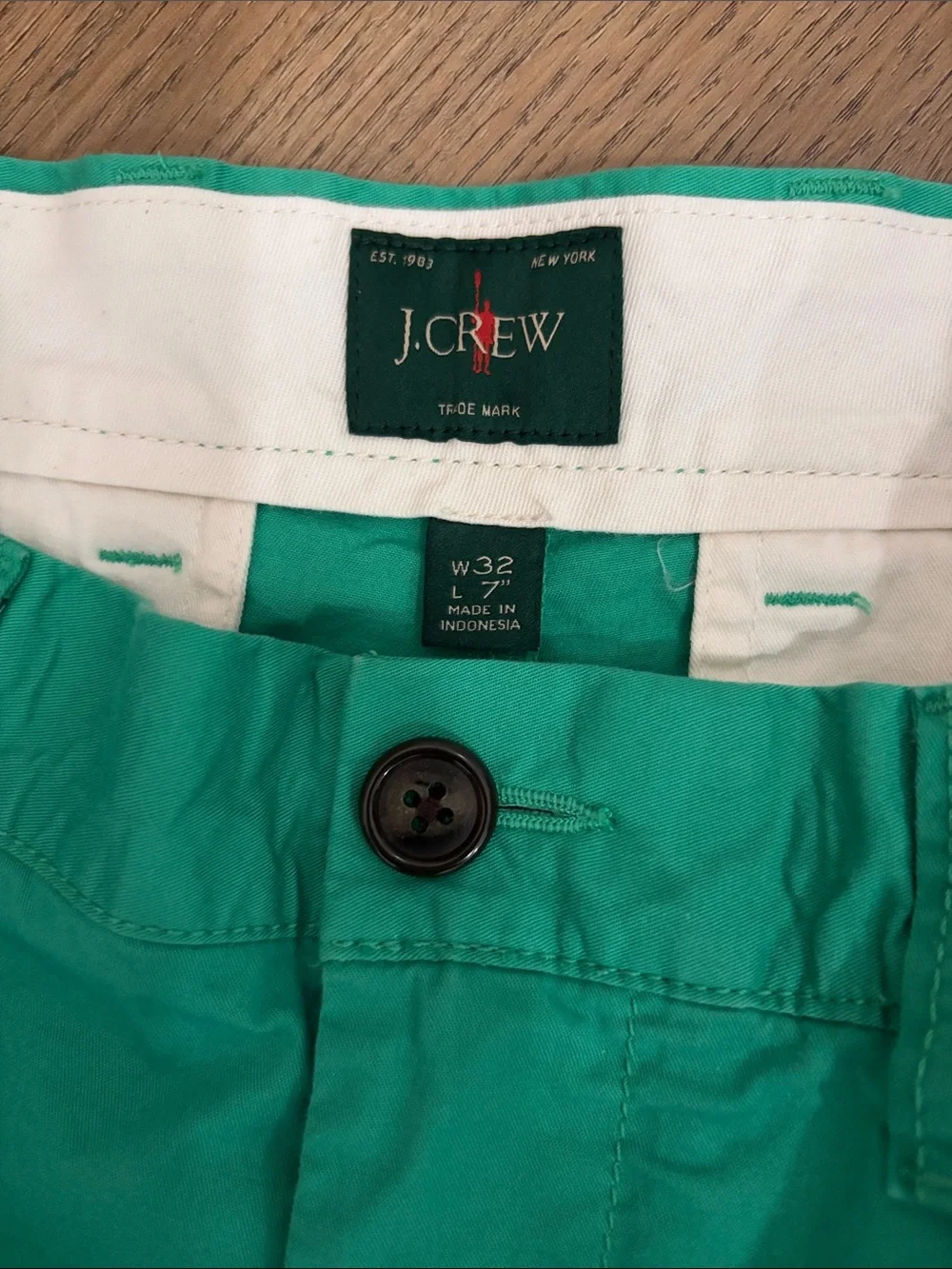 J. Crew Men's Flat-Front Chino Shorts in Villa Green